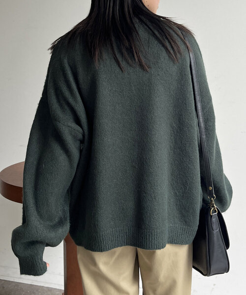 CPCM(シーピーシーエム)の「シャギーモチーフニット(ニット/セーター・レディース・アイボリー/ブラック/グリーン/ネイビー・FREE)」の10枚目の写真