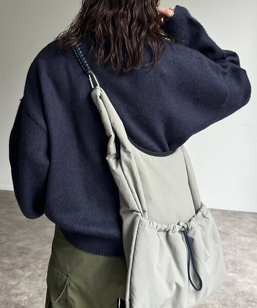 CPCM(シーピーシーエム)の「シャギーモチーフニット(ニット/セーター・レディース・アイボリー/ブラック/グリーン/ネイビー・FREE)」の17枚目の写真