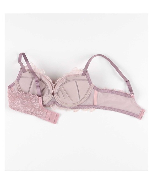 深い谷間･デコルテふっくらのグラマリッチブラ ボリュームUPタイプ F-Gcup（ブラジャー）｜AMPHI（アンフィ）