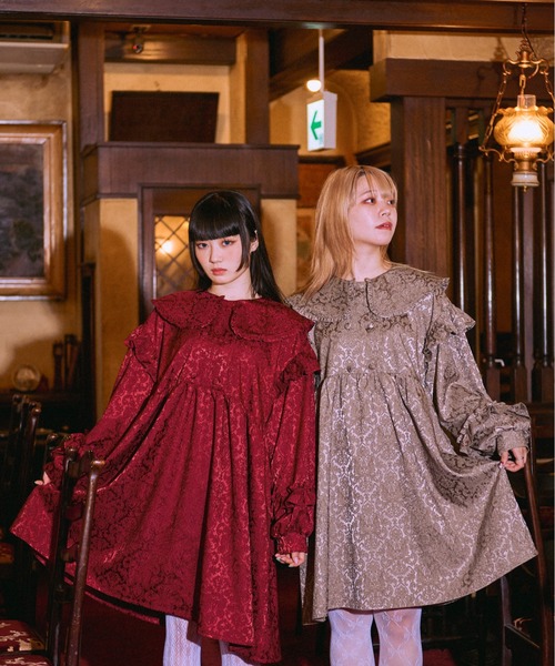 kutir(クティール)の「【クティールとレトロ】フリル襟ジャガードミニワンピース(ワンピース・レディース・ボルドー/ネイビー/モカ・FREE)」の7枚目の写真