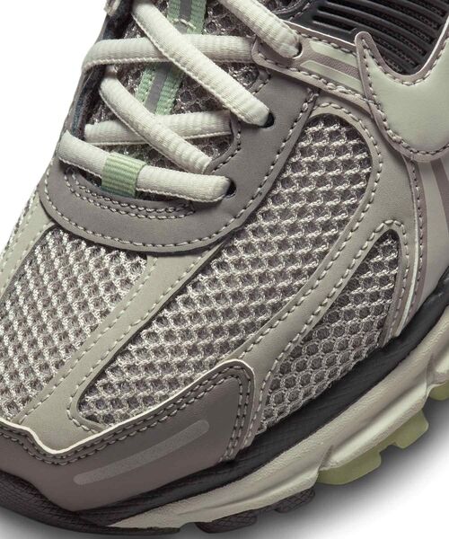 セール】ナイキ ズーム ボメロ 5 ウィメンズシューズ / Nike セール】ナイキ ズーム ボメロ 5 ウィメンズシューズ / Nike