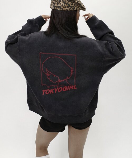 WHO'S WHO gallery(フーズフーギャラリー)の「【WEB限定】(UNISEX/ユニセックス) 東京ガールクルー(スウェット・メンズ・ネイビー/ライトグレー/ブラック・LARGE/X-LARGE)」の4枚目の写真