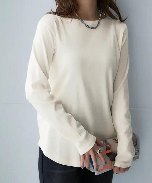 nissen（ニッセン）の「ＵＶカット綿１００％フライス素材ボートネック長袖Tシャツ（Tシャツ/カットソー・レディース・ブラック/チャコール/ライトグレー/グリーン/グリーン系その他/ブルー/ワイン/グリーン系その他2/オフホワイト・S/LL/L/M/3L）」の11枚目の写真