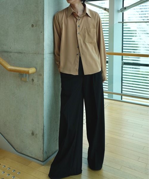 Noen（ノエン）の「ドレープドレスシャツ（シャツ/ブラウス・メンズ・ベージュ/ホワイト/ブラック・LARGE/MEDIUM）」の10枚目の写真