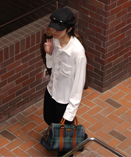 Noen（ノエン）の「ドレープドレスシャツ（シャツ/ブラウス・メンズ・ベージュ/ホワイト/ブラック・LARGE/MEDIUM）」の12枚目の写真