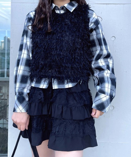 AS KNOW AS plus（アズノゥアズプラス）の「●ふわふわアソートデザインベスト(フェザー、フリンジ）（ベスト・レディース・グレー系/アイボリー系/グレー系その他/ブラック系その他/ピンク系/グレー系1/アイボリー系1・FREE）」の18枚目の写真