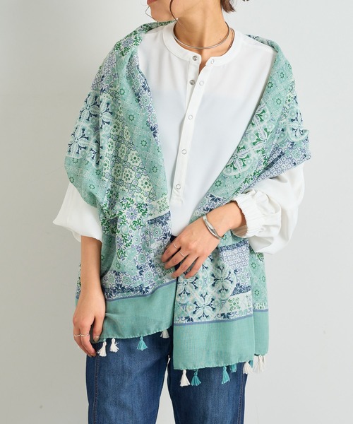 un dix cors（アンディコール）の「パネルプリントタッセル付きストール（ストール/ショール・レディース・グリーン/ネイビー・FREE）」の8枚目の写真