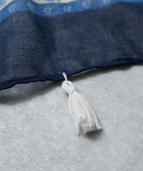 un dix cors（アンディコール）の「パネルプリントタッセル付きストール（ストール/ショール・レディース・グリーン/ネイビー・FREE）」の13枚目の写真