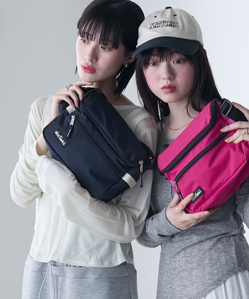 WILD THINGS(ワイルドシングス)の「【WILD THINGS × forksy.】ワイルドシングス 別注 ナイロン ミニショルダーバッグ(ショルダーバッグ・レディース・ピンク/ネイビー/オフホワイト・FREE)」の4枚目の写真