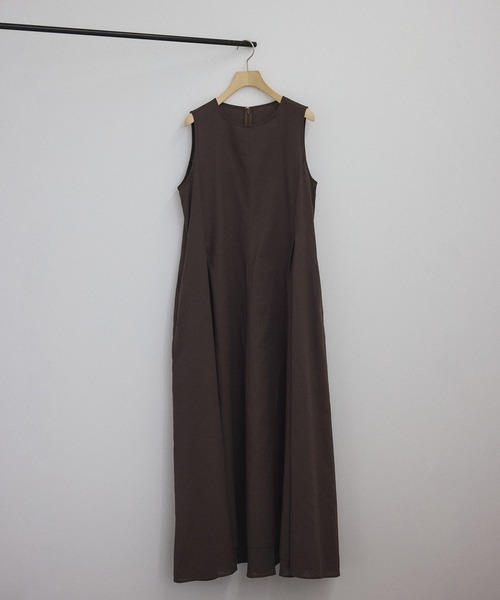 SALON adam et rope'（サロン アダム エ ロペ）の「【ZOZOTOWN限定】ノースリーブフレアワンピース（ワンピース・レディース・ダークブラウン/カーキ/ブラック・S/M/L）」の12枚目の写真