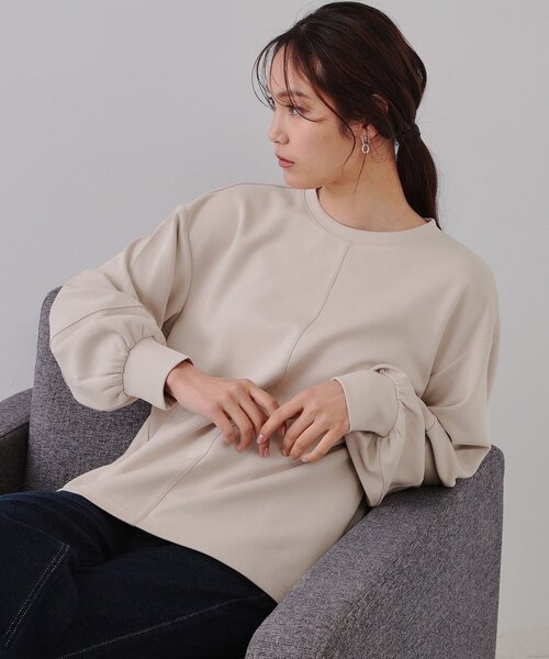 OPAQUE.CLIP（オペークドットクリップ）の「◆ボリュームスリーブトップス【洗濯機洗い可】（Tシャツ/カットソー・レディース・ホワイト/ライトベージュ/グレー/ブラック・38/40/42）」の4枚目の写真