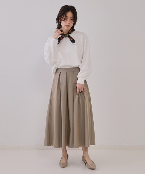 OPAQUE.CLIP（オペークドットクリップ）の「◆ボリュームスリーブトップス【洗濯機洗い可】（Tシャツ/カットソー・レディース・ホワイト/ライトベージュ/グレー/ブラック・38/40/42）」の5枚目の写真