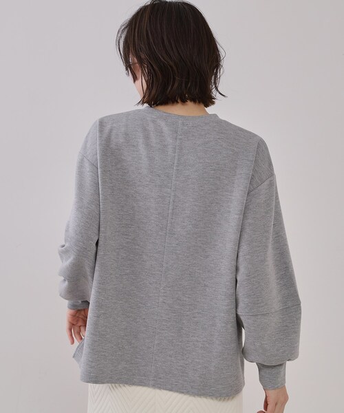OPAQUE.CLIP（オペークドットクリップ）の「◆ボリュームスリーブトップス【洗濯機洗い可】（Tシャツ/カットソー・レディース・ホワイト/ライトベージュ/グレー/ブラック・38/40/42）」の8枚目の写真