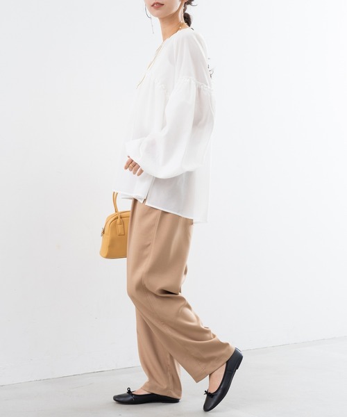 refinedworks(リファインドワークス)の「【refinedworks】軽い着心地 が 魅力的な ボイルブラウス !(シャツ/ブラウス・レディース・ブルー/オフホワイト/ブラック・FREE)」の12枚目の写真