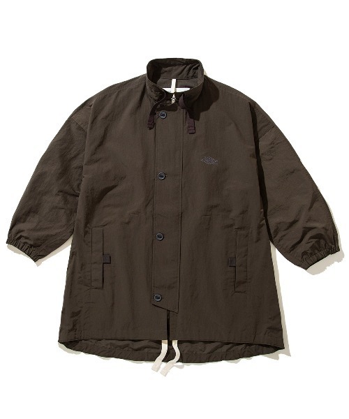 UMBRO(アンブロ)の「UMBRO NYLON FRONT ZIP COAT(アンブロ ナイロン フロントジップ コート)(モッズコート・メンズ・チャコールグレー/ベージュ/グリーン・LARGE)」の2枚目の写真