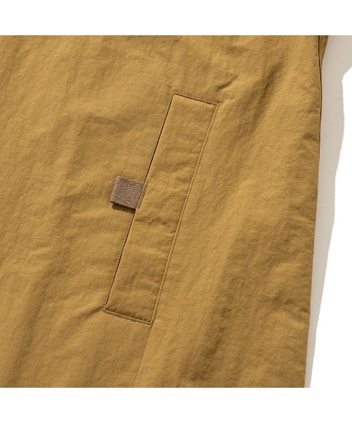 UMBRO(アンブロ)の「UMBRO NYLON FRONT ZIP COAT(アンブロ ナイロン フロントジップ コート)(モッズコート・メンズ・チャコールグレー/ベージュ/グリーン・LARGE)」の13枚目の写真