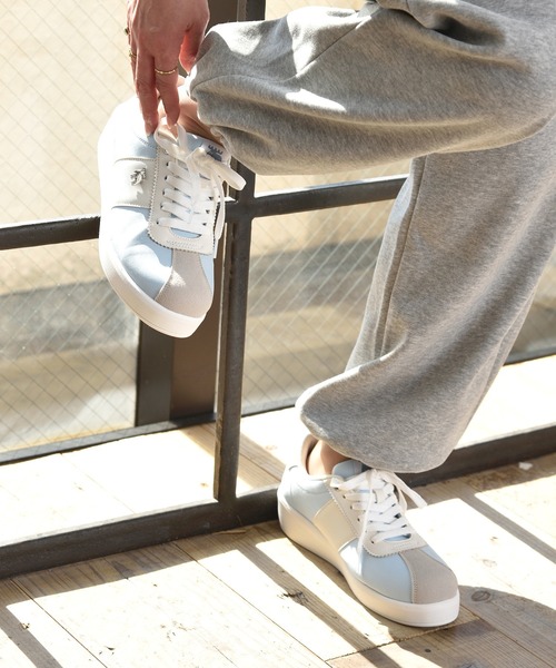 BETTY CLUB（ベティクラブ）の「moz(モズ) 厚底軽量  メタルロゴ スムース×スウェード調スニーカー（スニーカー・レディース・ブラック/ライトブルー/ホワイト・22.5cm/23.0cm/23.5cm/24.0cm/24.5cm）」の17枚目の写真