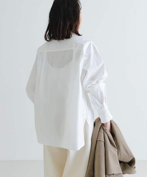 URBAN RESEARCH（アーバンリサーチ）の「レギュラーカラーフリルシャツ（シャツ/ブラウス・レディース・オフホワイト/ブルー/グレー・FREE）」の7枚目の写真