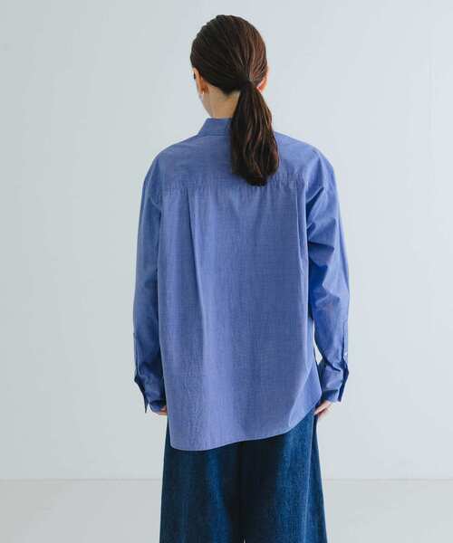 URBAN RESEARCH（アーバンリサーチ）の「レギュラーカラーフリルシャツ（シャツ/ブラウス・レディース・オフホワイト/ブルー/グレー・FREE）」の20枚目の写真