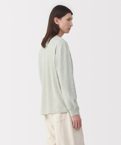 MUJI Labo(ムジラボ)の「〔MUJI Labo〕紳士 昔ながらの製法で編み立てたミニ裏毛クルーネック長袖Tシャツ(Tシャツ/カットソー・メンズ・チャコールグレー/ライトグレー/ブラック・XL/L/M/S)」の17枚目の写真