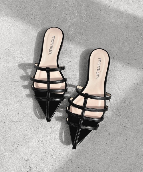 ポインテッドトゥ マルチストラップ サンダル