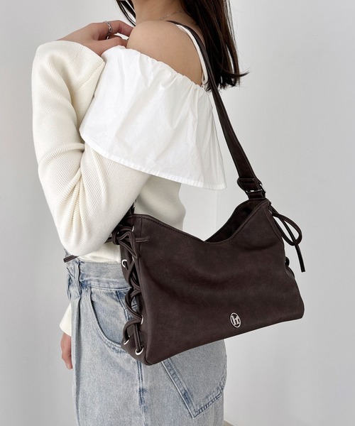 Heather(ヘザー)の「レースアップショルダーBAG 321937(ショルダーバッグ・レディース・ブラック/ブラウン・ONE SIZE)」の2枚目の写真