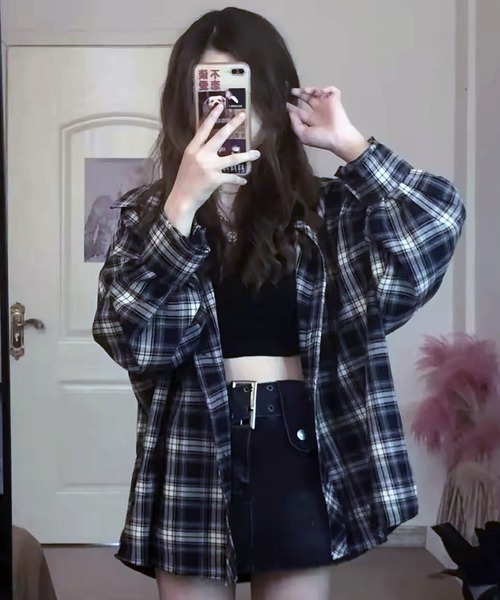 VIBGYOR（ヴィブジョー）の「[NARULA/ナルラ]カジュアル チェック柄 ボタン シャツ(CZ)（シャツ/ブラウス・レディース・ブルー/ライトブルー/ネイビー/イエロー/ブラウン/グリーン/ピンク・FREE）」の5枚目の写真