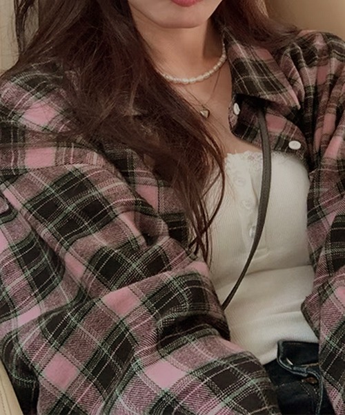 VIBGYOR（ヴィブジョー）の「[NARULA/ナルラ]カジュアル チェック柄 ボタン シャツ(CZ)（シャツ/ブラウス・レディース・ブルー/ライトブルー/ネイビー/イエロー/ブラウン/グリーン/ピンク・FREE）」の7枚目の写真