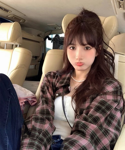 VIBGYOR（ヴィブジョー）の「[NARULA/ナルラ]カジュアル チェック柄 ボタン シャツ(CZ)（シャツ/ブラウス・レディース・ブルー/ライトブルー/ネイビー/イエロー/ブラウン/グリーン/ピンク・FREE）」の19枚目の写真