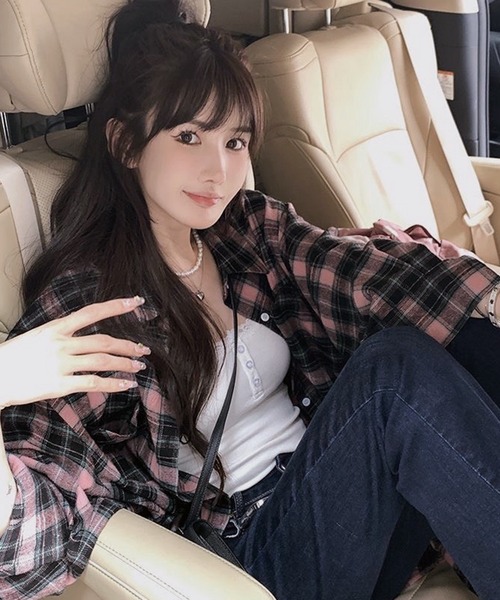 VIBGYOR（ヴィブジョー）の「[NARULA/ナルラ]カジュアル チェック柄 ボタン シャツ(CZ)（シャツ/ブラウス・レディース・ブルー/ライトブルー/ネイビー/イエロー/ブラウン/グリーン/ピンク・FREE）」の22枚目の写真