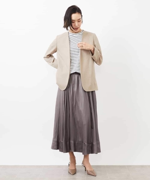 MICHEL KLEIN（ミッシェル・クラン）の「レザーライクサテンフレアスカート（スカート・レディース・カーキ/イエロー・38）」の7枚目の写真