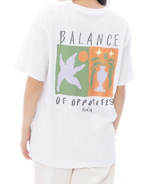 RVCA（ルーカ）の「RVCA レディース BALANCE LOOSE FIT SS TEE Tシャツ 【2025年春夏モデル】/ルーカバックプリント半袖Tシャツ（Tシャツ/カットソー・レディース・ブラック/ホワイト・LARGE/MEDIUM/SMALL）」の2枚目の写真