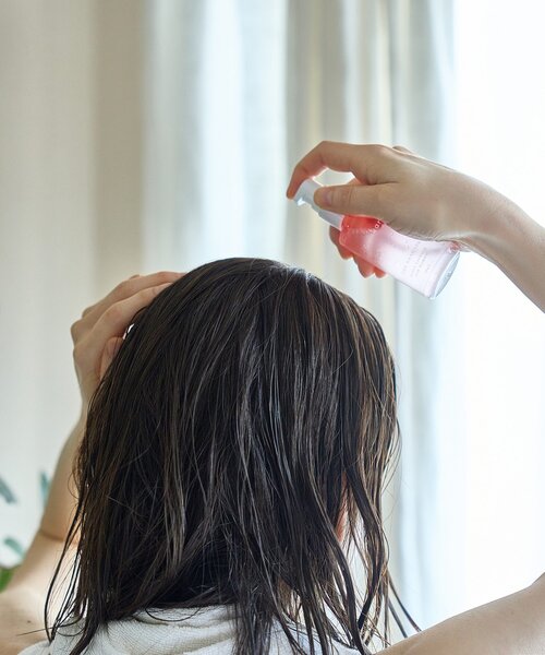 BIRTHDAY BAR（バースデイバー）の「【＆wakan　アンドワカン】 スカルプエッセンス（ヘアオイル/ヘアミルク・レディース・ブルー/パープル/ピンク・0）」の9枚目の写真