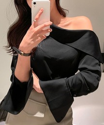 オフショルダーブラウス オフショルダー