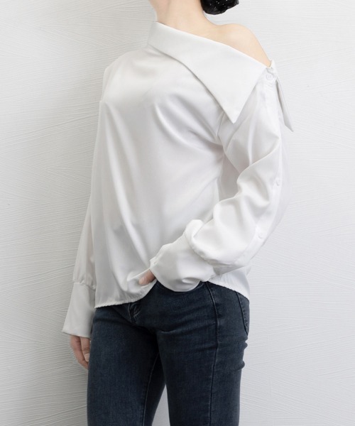 Miniministore(ミニミニストア)の「オフショルダーブラウス オフショルダー(シャツ/ブラウス・レディース・ホワイト/ブラック・FREE)」の11枚目の写真