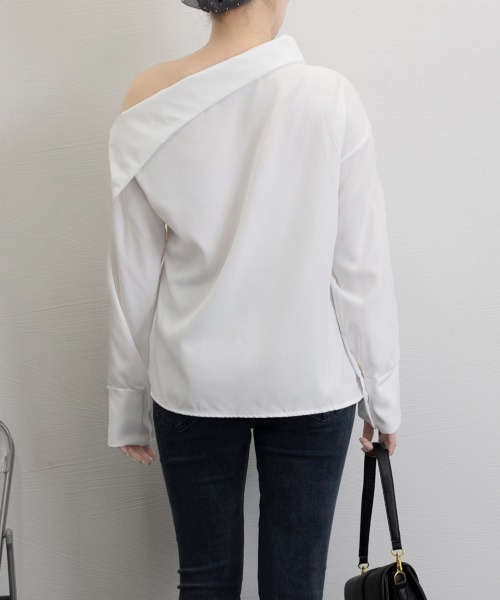 Miniministore(ミニミニストア)の「オフショルダーブラウス オフショルダー(シャツ/ブラウス・レディース・ホワイト/ブラック・FREE)」の14枚目の写真