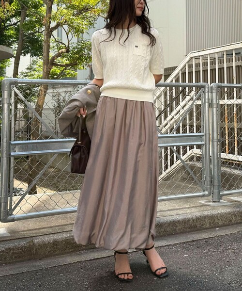 fredy emue（フレディエミュ）の「シャイニーイージーバルーンスカート（スカート・レディース・アイボリー/ベージュ/ブラック・36/38）」の13枚目の写真