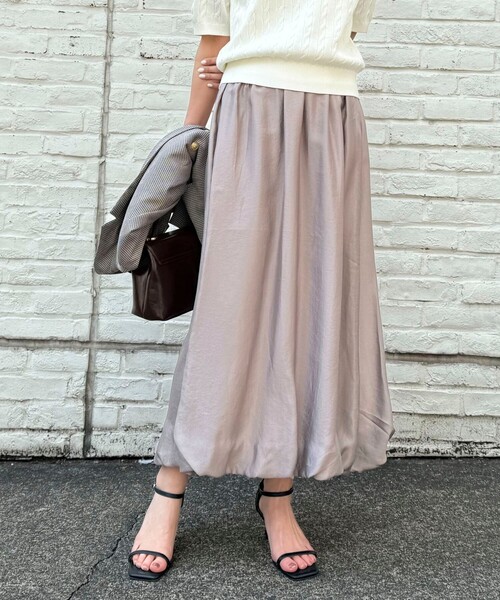 fredy emue（フレディエミュ）の「シャイニーイージーバルーンスカート（スカート・レディース・アイボリー/ベージュ/ブラック・36/38）」の17枚目の写真