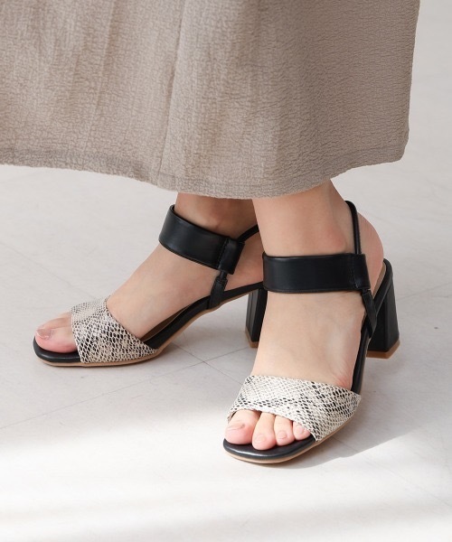 Bou Jeloud（ブージュルード）の「スネイルサンダル（サンダル・レディース・シルバー/ブラック・23cm/23.5cm/24cm）」の2枚目の写真