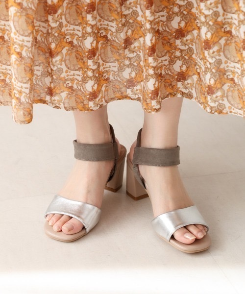 Bou Jeloud（ブージュルード）の「スネイルサンダル（サンダル・レディース・シルバー/ブラック・23cm/23.5cm/24cm）」の8枚目の写真