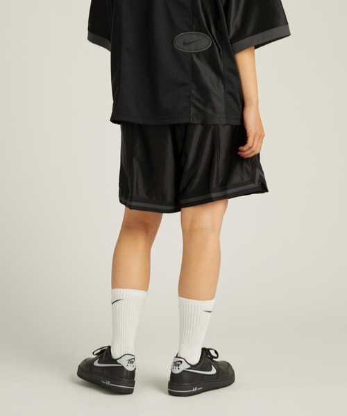 NIKE（ナイキ）の「《セットアップ対応商品》ナイキ スポーツウェア ウィメンズ ルーズ ミッドライズ グラフィック ショートパンツ / Nike Sportswear Women's Loose Mid-Rise Graphic Shorts HJ0164-010 Black（その他パンツ・レディース・ブラック・S/XS/XL/L/M）」の12枚目の写真