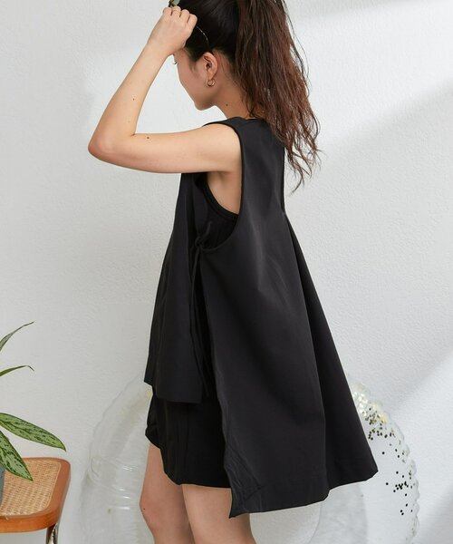 CIAOPANIC TYPY(チャオパニックティピー)の「【WEB限定】サイドスリットカバーアップラッシュガード(ラッシュガード・レディース・ブラック/カーキ/ベージュ・MEDIUM/LARGE)」の7枚目の写真