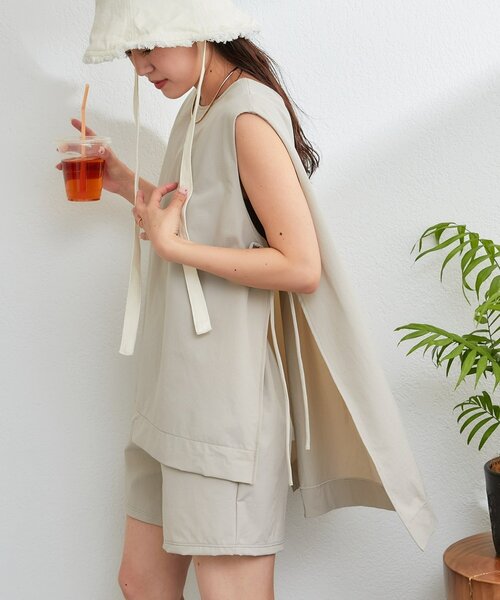 CIAOPANIC TYPY(チャオパニックティピー)の「【WEB限定】サイドスリットカバーアップラッシュガード(ラッシュガード・レディース・ブラック/カーキ/ベージュ・MEDIUM/LARGE)」の20枚目の写真