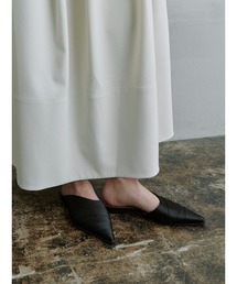 MIESROHE（ミースロエ）の「satin tuck mule（パンプス）」