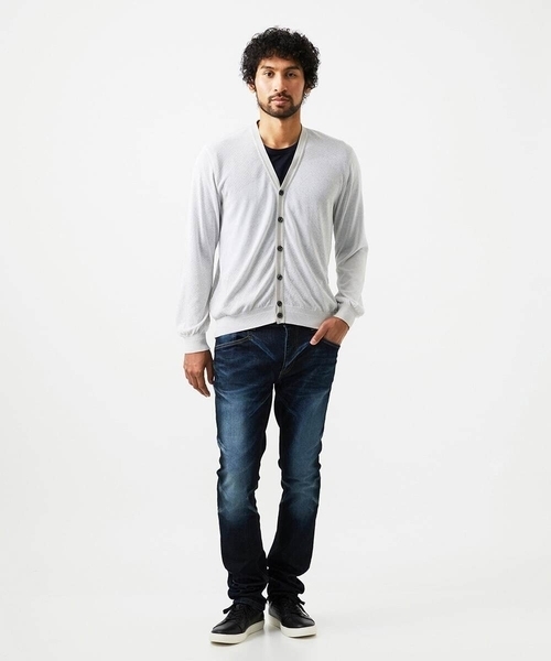 MICHEL KLEIN HOMME (ミッシェルクランオム)の「ダイアゴナル柄ニットカーディガン(カーディガン/ボレロ・メンズ・ライトグレー/ネイビー・MEDIUM/LARGE/X-LARGE)」の10枚目の写真