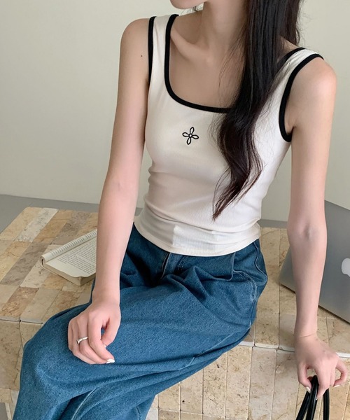 Lace Ladies(レースレディース)の「配色 ライン Uネック ベーシック タンクトップ(タンクトップ・レディース・ホワイト/アイボリー/ブラック/グレー・FREE)」の7枚目の写真