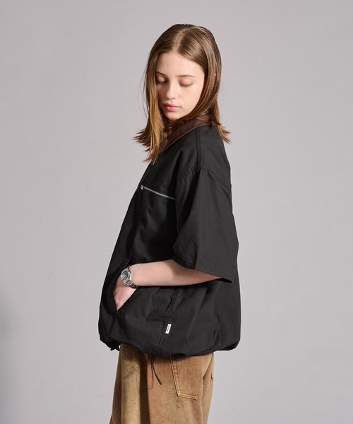 WETTEMPT（ウィテンプト）の「ZIP TWILL HALF SLEEVE BLOUSON / ジップツイルハーフスリーブブルゾン（シャツ/ブラウス・メンズ・ベージュ/ブラック/カーキ・SMALL/MEDIUM/LARGE）」の7枚目の写真