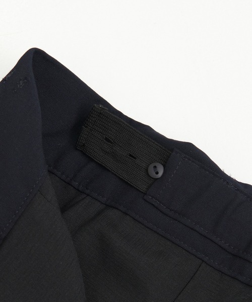 PUBLIC TOKYO（パブリックトウキョウ）の「ドライトロサイドタックパンツ（スラックス・レディース・モカ/ネイビー/ベージュ/ブラウン・2/3/1）」の7枚目の写真