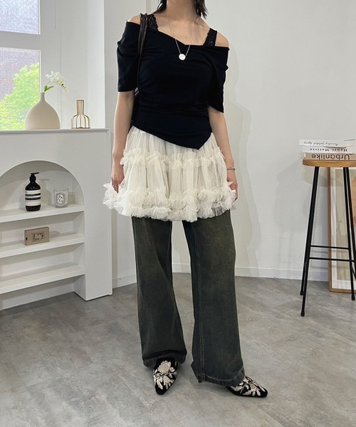 Jewelobe(ジュエローブ)の「カシュクールレースストラップオフショルTシャツ(Tシャツ/カットソー・レディース・ホワイト/ブラック/ブルー・FREE)」の18枚目の写真