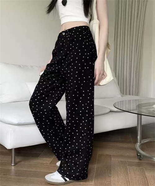 FREE STYLISTS(フリー スタイリスト)の「小花柄ワイドデニムパンツ(デニムパンツ・レディース・ホワイト/ブラック・S/M/2XL/L/XL)」の19枚目の写真